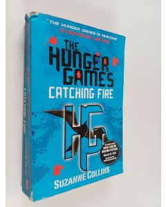 Kirjailijan Suzanne Collins käytetty kirja Catching Fire