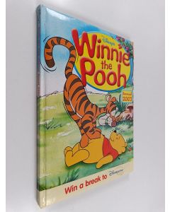 Kirjailijan Egmont Books, Limited käytetty kirja Winnie the Pooh Annual 2003
