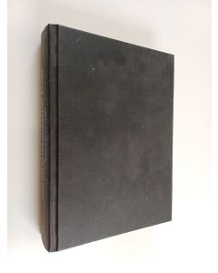 Kirjailijan Lasse Laaksonen käytetty kirja Mistä sotakenraalit tulivat : Tie Mannerheimin johtoon 1918-1939