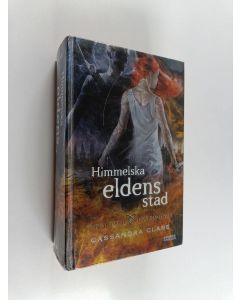 Kirjailijan Cassandra Clare käytetty kirja Himmelska eldens stad