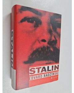 Kirjailijan Edvard Radzinski käytetty kirja Stalin