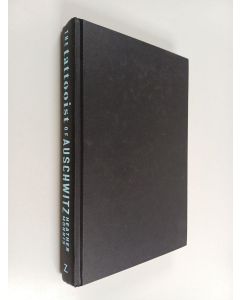 Kirjailijan Heather Morris käytetty kirja The tattooist of Auschwitz