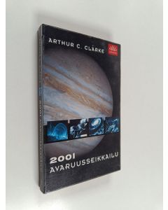 Kirjailijan Arthur C. Clarke käytetty kirja 2001 avaruusseikkailu