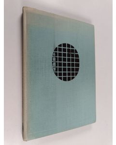 Kirjailijan O. Onicescu käytetty kirja Probability theory on boolean algebras of events