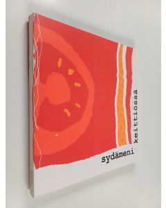 Kirjailijan Sirkka Garam käytetty kirja Sydämeni keittiössä