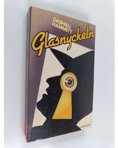Kirjailijan Dashiell Hammett käytetty kirja Glasnyckeln