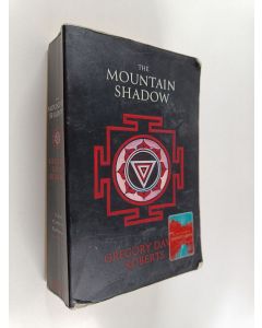Kirjailijan Gregory David Roberts käytetty kirja The Mountain Shadow
