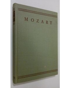 Kirjailijan Folke H. Törnblom käytetty kirja Mozart