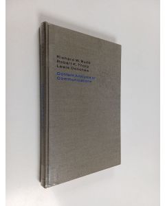 Kirjailijan Lewis Donohew & Richard W. Budd ym. käytetty kirja Content Analysis of Communications