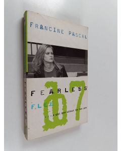 Kirjailijan Francine Pascal käytetty kirja Flee