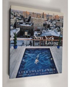 Kirjailijan Lisa Lovatt-Smith käytetty kirja New York living