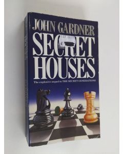 Kirjailijan John Gardner käytetty kirja The Secret Houses