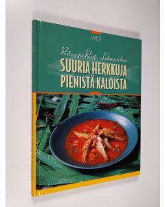 Kirjailijan Ritva Lehmusoksa käytetty kirja Suuria herkkuja pienistä kaloista