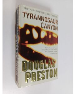Kirjailijan Douglas Preston käytetty kirja Tyranosaur Canyon