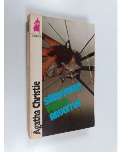 Kirjailijan Agatha Christie käytetty kirja Särkyneen peilin arvoitus ja 3 muuta Poirotin juttua