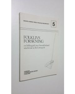Kirjailijan Bo Lönnqvist käytetty kirja Folklivsforskning : en bibliografi över Svenskfinland