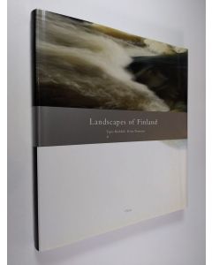 Kirjailijan Malcolm Hicks käytetty kirja Landscapes of Finland