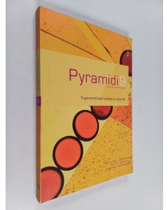 käytetty kirja Pyramidi 9 : Trigonometriset funktiot ja lukujonot