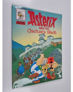 Kirjailijan Rene Goscinny käytetty kirja Asterix and the chieftain's shield