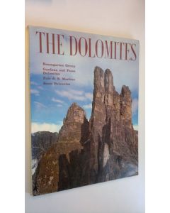 Tekijän Remo Pedrotti  käytetty kirja The Dolomites - Rosengarten Group - Cardena and Fassa Dolomites - Pale di S. Martino - Sesto Dolomites