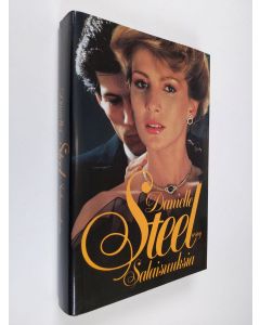 Kirjailijan Danielle Steel käytetty kirja Salaisuuksia