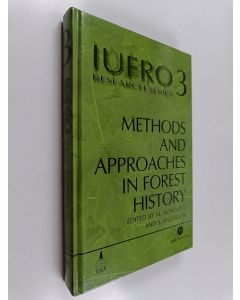 Kirjailijan Mauro Agnoletti & Steven Anderson käytetty kirja Methods and Approaches in Forest History