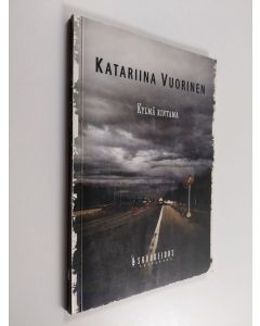 Kirjailijan Katariina Vuorinen käytetty kirja Kylmä rintama