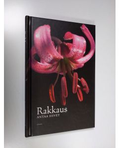 Tekijän Anuirmeli Sallamo-Lavi  käytetty kirja Rakkaus antaa siivet