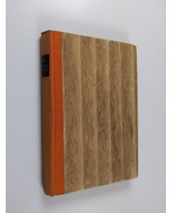 Kirjailijan Olli käytetty kirja Törkeää lievempää : 33 juttua