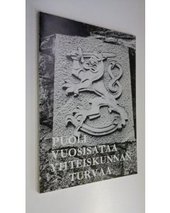 Tekijän Martti Santavuori  käytetty kirja Puoli vuosisataa yhteiskunnan turvaa : Sotasokeiden julkaisu jouluna 1967