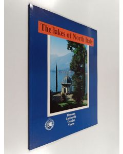 käytetty kirja The Lakes of North Italy