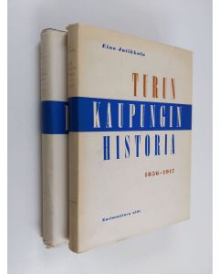 Kirjailijan Eino Jutikkala käytetty kirja Turun kaupungin historia 1-2 : 1856-1917