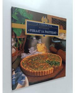 Tekijän Kay Halsey  käytetty kirja Piiraat ja pasteijat