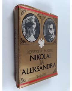 Kirjailijan Robert K. Massie käytetty kirja Nikolai ja Aleksandra