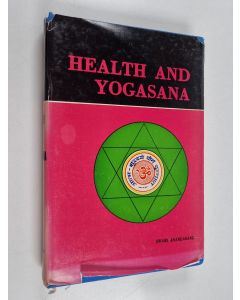 Kirjailijan Swami Anandanand käytetty kirja Health and Yogasana