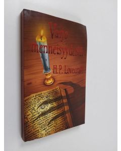 Kirjailijan H. P. Lovecraft käytetty kirja Varjo menneisyydestä