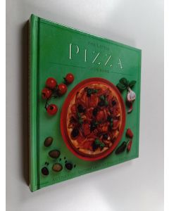 Kirjailijan Shirley Gill käytetty kirja The little pizza cookbook