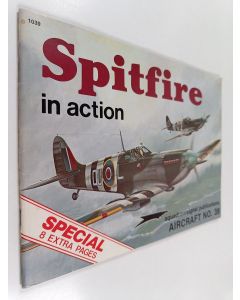 Kirjailijan Jerry Scutts käytetty teos Spitfire in Action