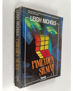 Kirjailijan Leigh Nichols käytetty kirja Pimeyden silmät