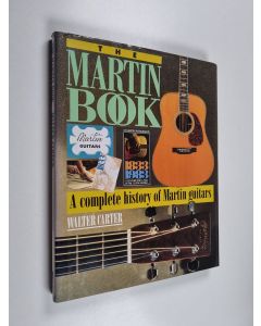 Kirjailijan Walter Carter käytetty kirja The Martin Book