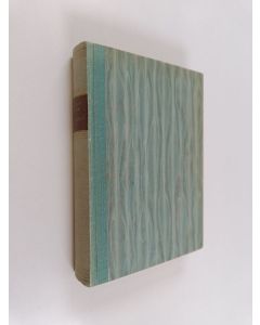 Kirjailijan Margaret Kennedy käytetty kirja Oraakkelit