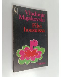 Kirjailijan Vladimir Majakovski käytetty kirja Pilvi housuissa ja muita runoja