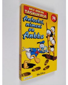 Kirjailijan Walt Disney käytetty kirja Anteeksi, nimeni on Ankka