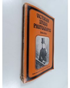 Kirjailijan Bevis Hillier käytetty kirja Victorian Studio Photographs - From the Collections of Studio Bassano and Elliott & Fry, London