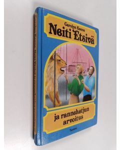 Kirjailijan Carolyn Keene käytetty kirja Neiti Etsivä ja ranneketjun arvoitus