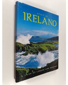 Kirjailijan Philip De Ste. Croix käytetty kirja Spirit of Ireland