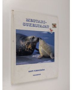 Kirjailijan Matti Torkkomäki käytetty kirja Mestarisukeltajat