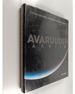 käytetty kirja Avaruuden ääriin