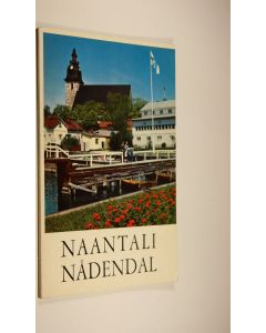 Tekijän Matti Uusi-Honko  käytetty kirja Naantali = Nådendal : meren ja vanhan luostarikirkon kaupunki : Havets och den gamla klosterkyrkans stad : Die Stadt am Meer - mit der alten Klosterkirche : A town by the sea - with an old convent church