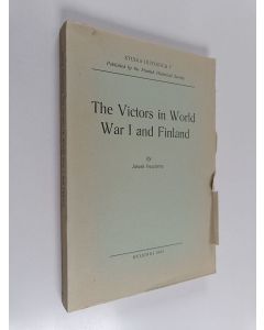 Kirjailijan Juhani Paasivirta käytetty kirja The victors in World War I and Finland : Finland's relations with the British, French and United States governments in 1918-1919